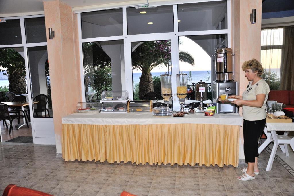 Creta Mare Hotel Plakias Exterior photo